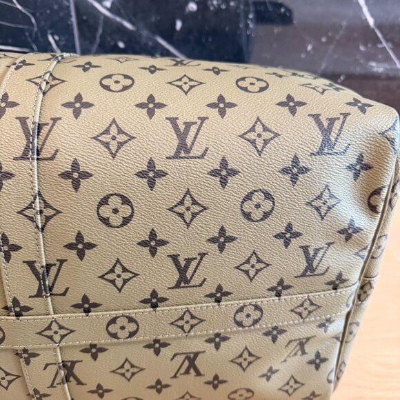New Louis Vuitton Keepall Bandouliere 55 Khaki Green/Vermillion Red M23963 - Picture 13 of 16